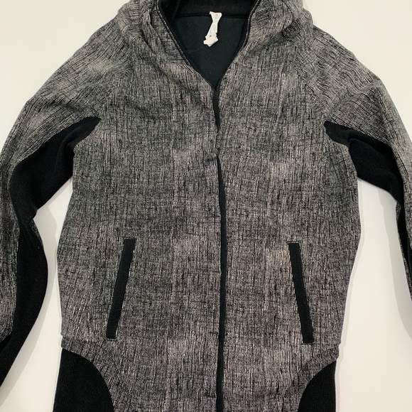 Lululemon Back to Class Button Up Jacket Size 8 - Picture 3 of 8